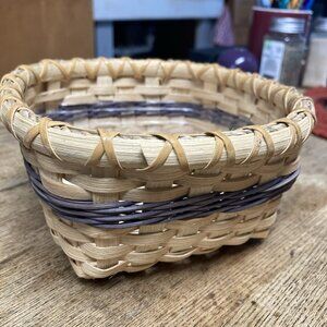 VTG Woven Basket Artisan Handmade Cottagecore Farmhouse Decor Square Signed